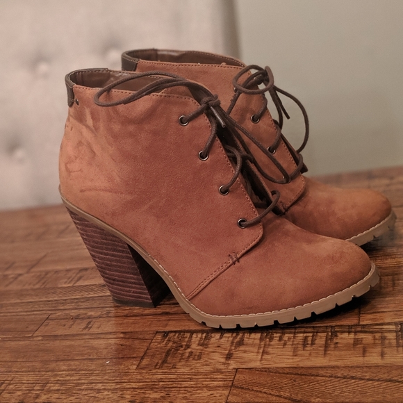 Booties - Picture 3 of 4